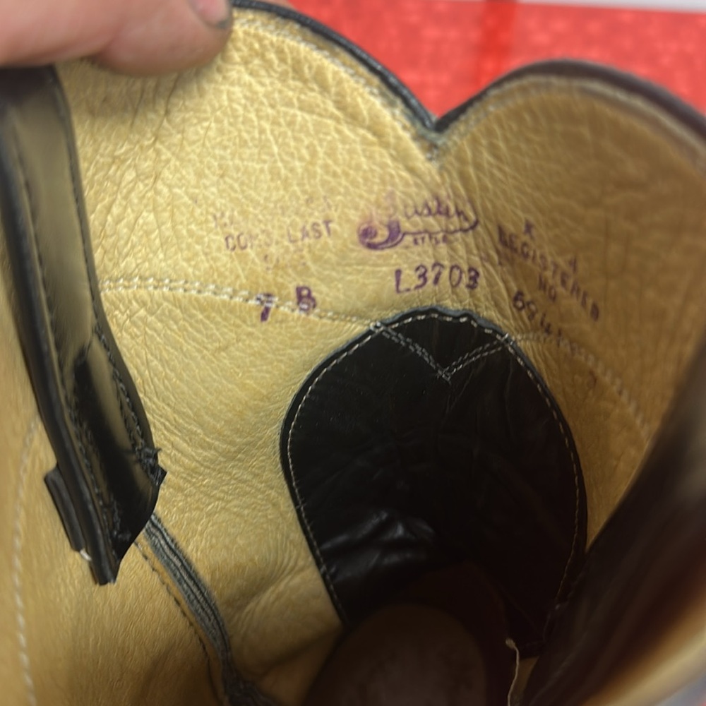 Classic Black Leather Cowboy Justin Boots - Picture 3 of 3